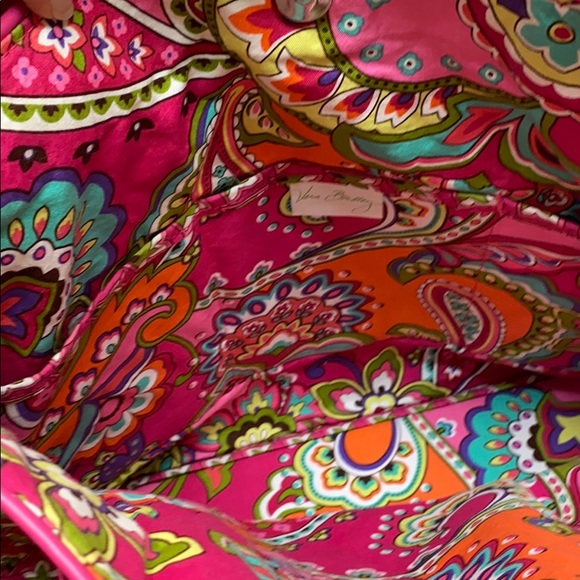 Bundle Vera Bradley tote and wristlet pink swirls - Picture 3 of 7